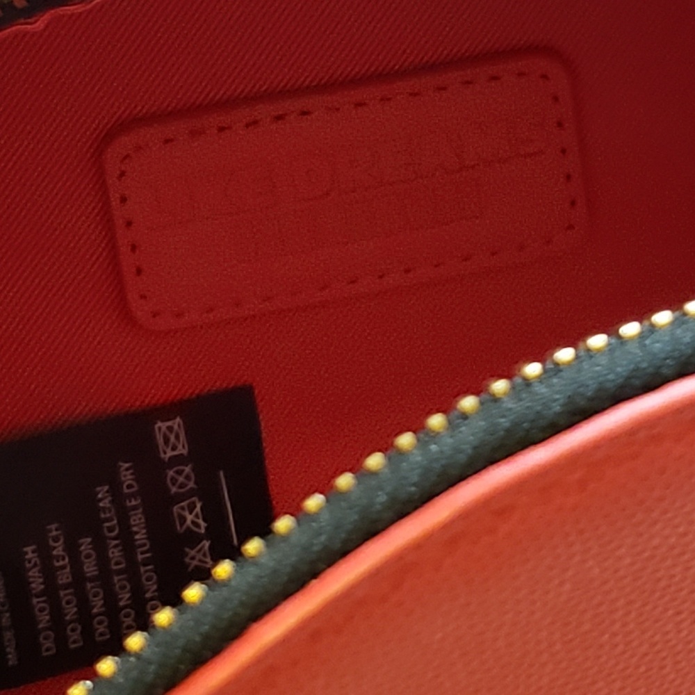 Handbag - Picture 5 of 5